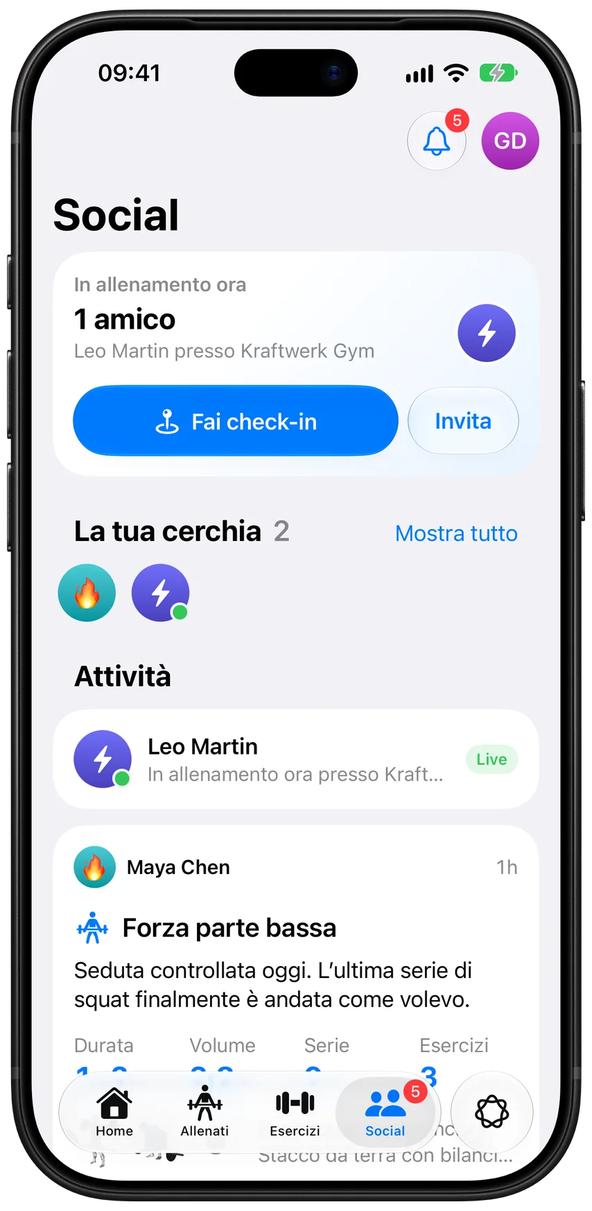 La scheda Social di Athleon: un amico in allenamento ora, la tua cerchia e i suoi ultimi allenamenti